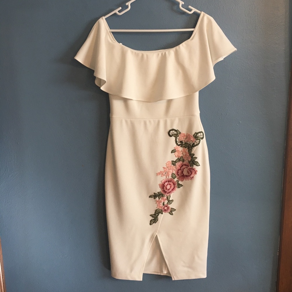 NWT White Off-Shoulder Dress - Premier Amour - Size 4